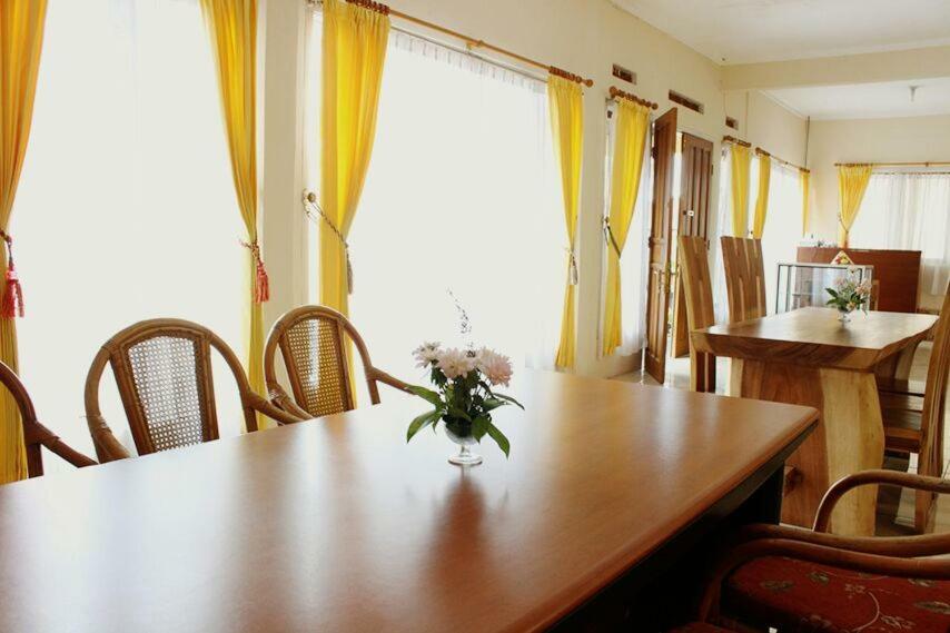 Amerta Giri Guest House Wonosobo Luaran gambar