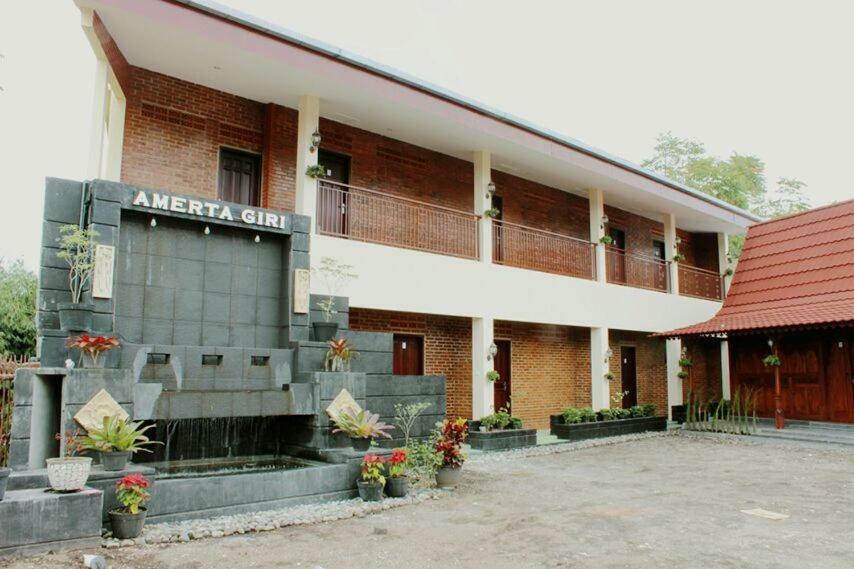 Amerta Giri Guest House Wonosobo Luaran gambar