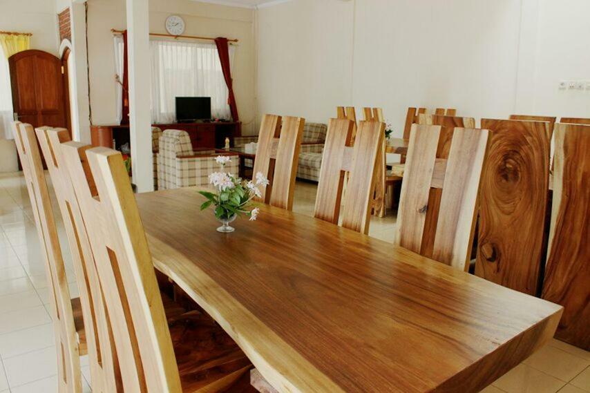 Amerta Giri Guest House Wonosobo Luaran gambar