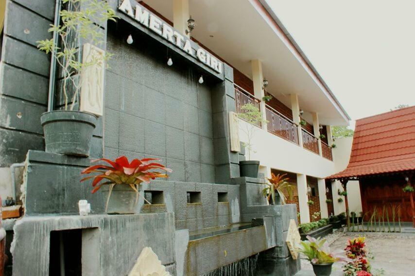 Amerta Giri Guest House Wonosobo Luaran gambar